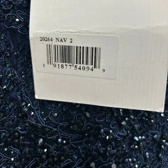 Mac Duggal 20264 NWT APPLIQUED CAP SLEEVE BODICE FLOWY GOWN - Picture 10 of 13